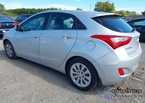 2016 Hyundai Elantra Gt z USA, uszkodzony, nr VIN KMHD35LH9GU317104